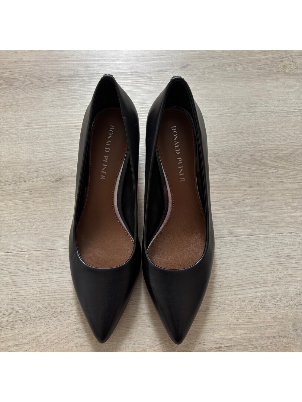 Donald Pliner NWOT Women's Black Nappa Leather Suzette Pointed Toe Pumps 9.5